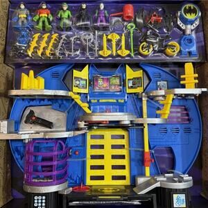 Fisher-Price Imaginext DC Super Friends Batman Batcave & Accessories